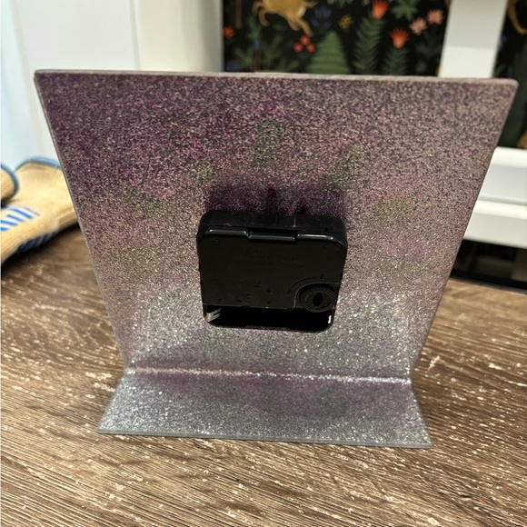 Pink Glitter Excalibur Las Vegas Clock - Picture 3 of 6